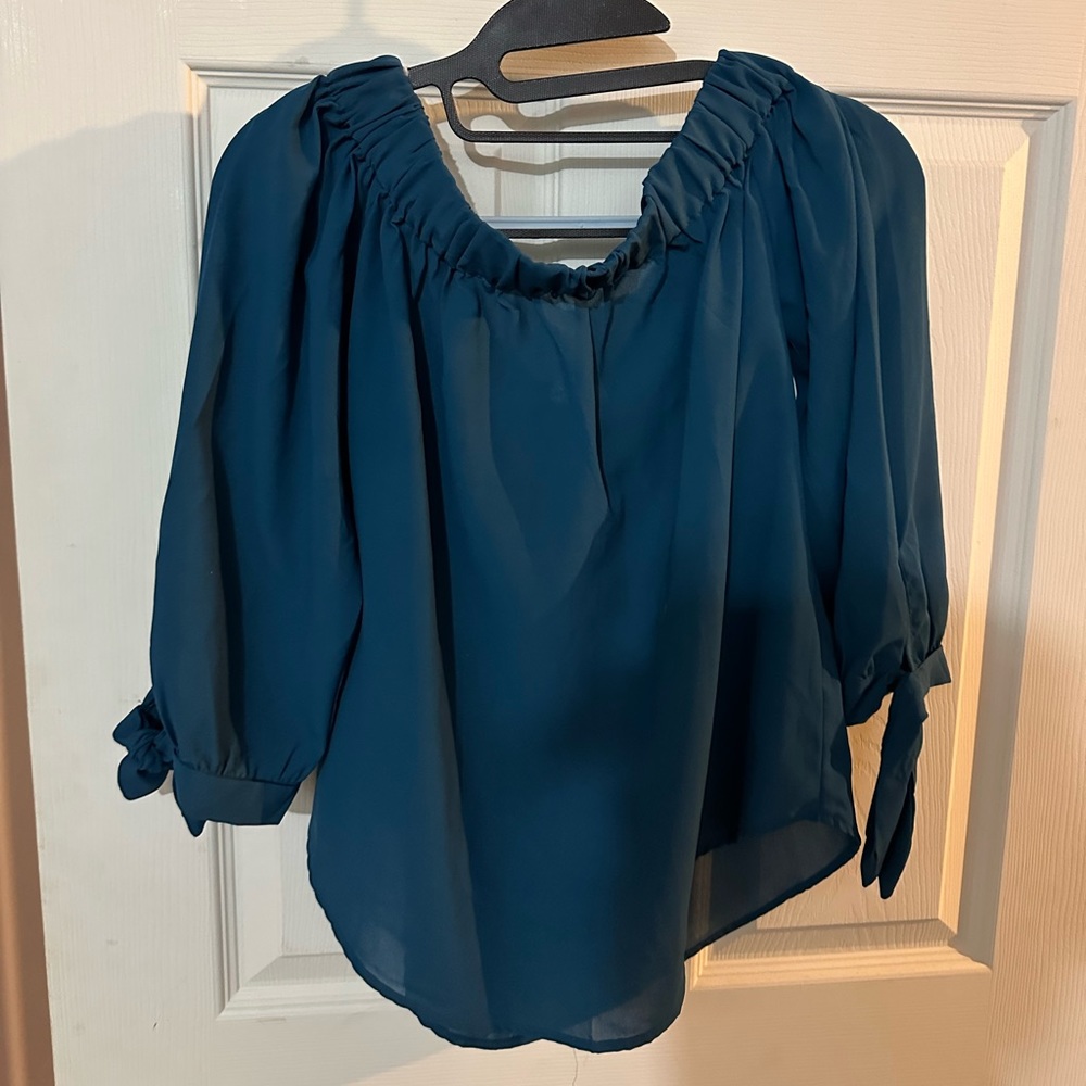 Japna off shoulder teal top